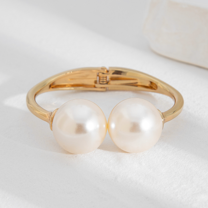 Brazalete Cuff Perlas