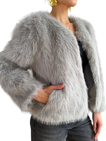 Abrigo Grey